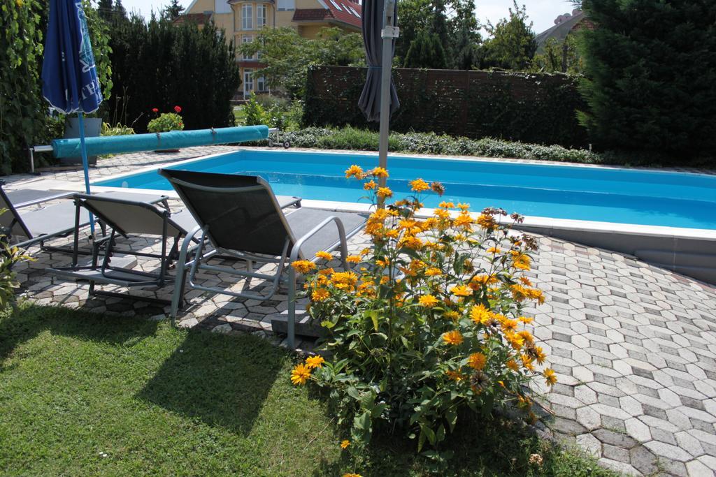 Marietta Apartman Heviz Exterior photo